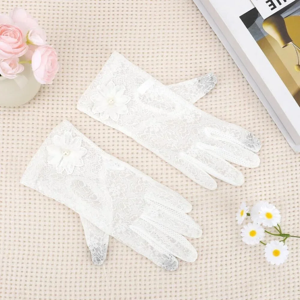 Women's Embroidery White Short Lace Wrist Gloves Design Party Accessories